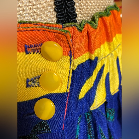 Dorothy Schoelen (Platinum Petites) Colorful A-Line Skirt with Bold Patterns! - Picture 9 of 11